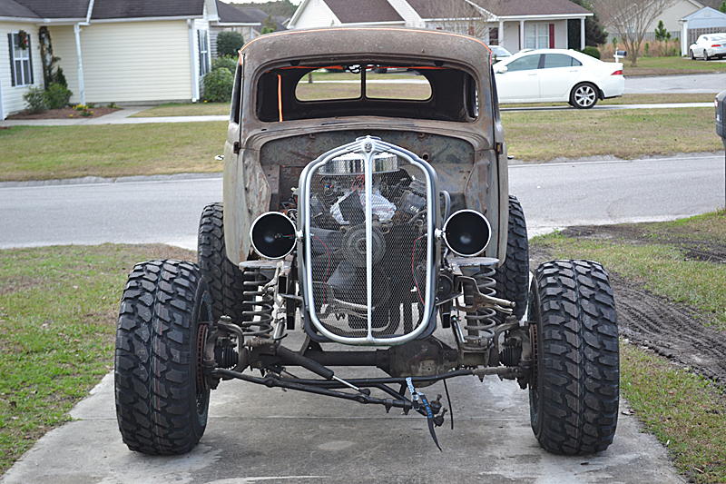 ai5.photobucket.com_albums_y175_entrefal_37_20Ford_20Tudor_BG1_zps332usvbo.jpg