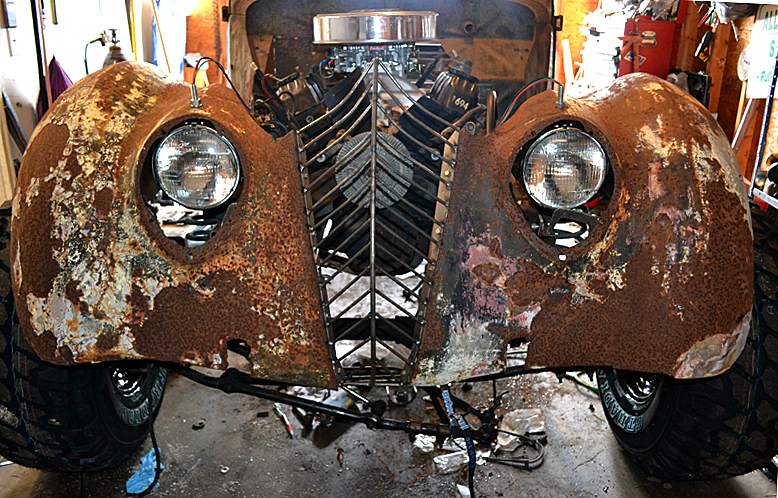 ai5.photobucket.com_albums_y175_entrefal_37_20Ford_20Tudor_Grille3_zpsaibqafja.jpg