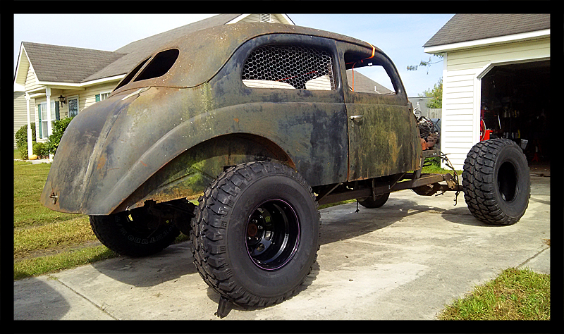 ai5.photobucket.com_albums_y175_entrefal_37_20Ford_20Tudor_Out1_zpsahfucuya.jpg