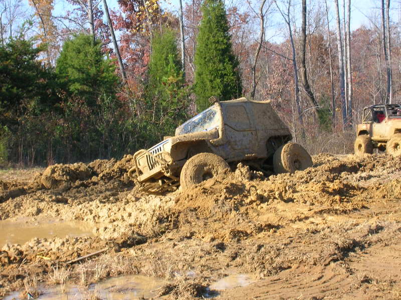 ai51.photobucket.com_albums_f362_valde32_Jeep032.jpg