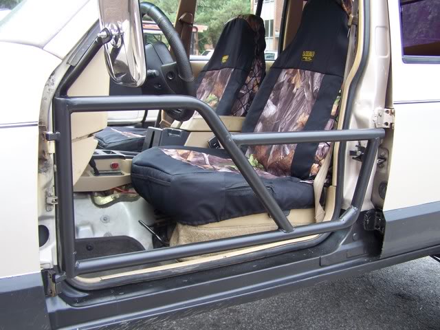 ai517.photobucket.com_albums_u332_kinlawk_door_1.jpg