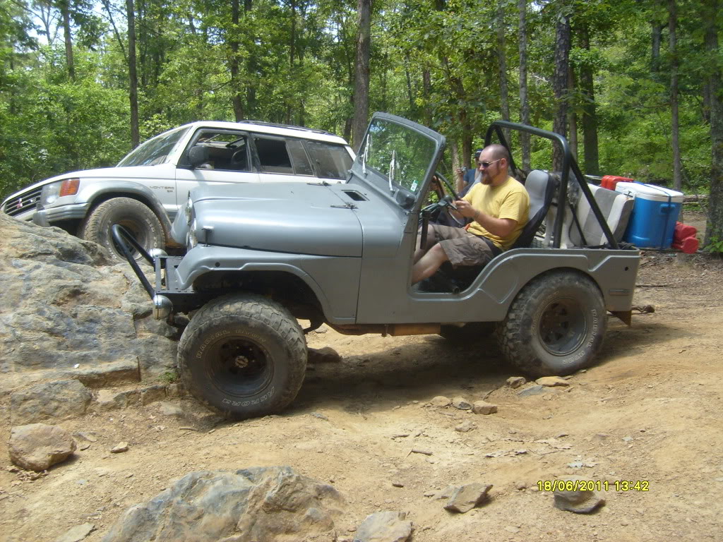 ai534.photobucket.com_albums_ee345_e_bedsaul_2011charleston_uwharrie020.jpg