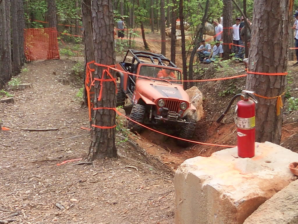 ai542.photobucket.com_albums_gg401_uglyjeepoffroad_kdk_0224.jpg