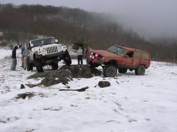 ai55.photobucket.com_albums_g155_zac_squatch_20.jpg