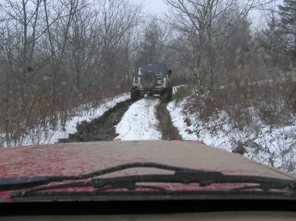 ai55.photobucket.com_albums_g155_zac_squatch_21.jpg