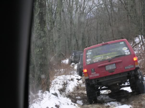 ai55.photobucket.com_albums_g155_zac_squatch_24.jpg