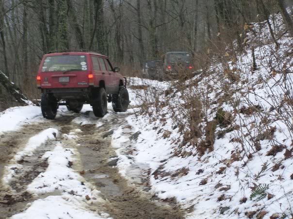 ai55.photobucket.com_albums_g155_zac_squatch_25.jpg
