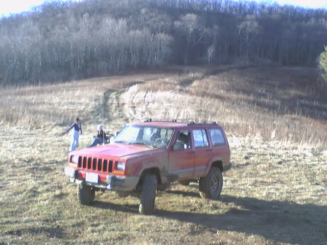 ai55.photobucket.com_albums_g155_zac_squatch_numero1.jpg