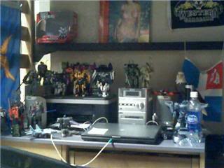 ai55.photobucket.com_albums_g155_zac_squatch_transformer2.jpg
