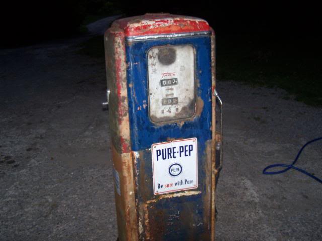 ai59.photobucket.com_albums_g305_1_tonmudder_Gas_20pump_001.jpg