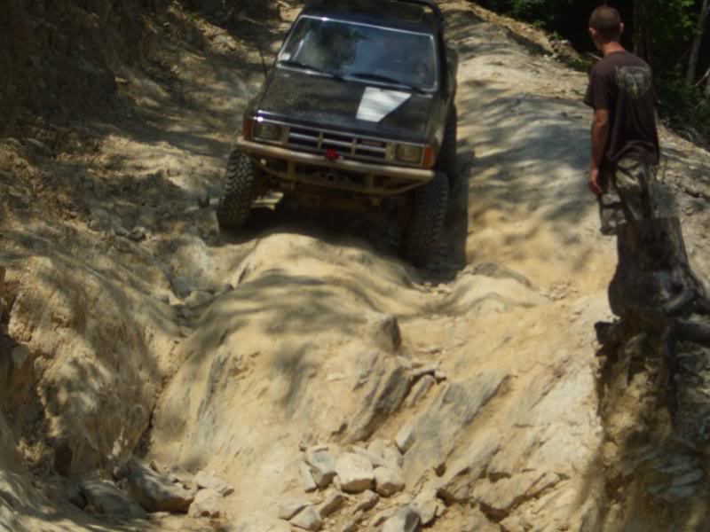 ai60.photobucket.com_albums_h19_bugguy28_uwharrie2009_Picture110.jpg