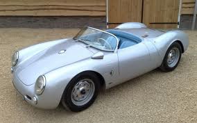 ai618.photobucket.com_albums_tt263_dasbulliwagen_550spyder.jpg