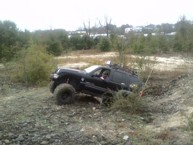 ai643.photobucket.com_albums_uu160_JeepinJarhead03_ohvkj_20james_20at_20the_20rockpile_SSPX0145.jpg