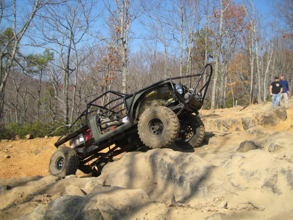 ai661.photobucket.com_albums_uu335_thjones3_Uhwarrie2022.jpg