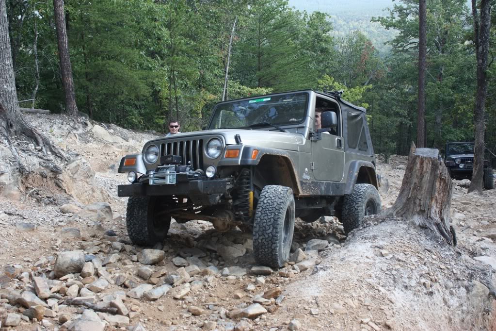 ai661.photobucket.com_albums_uu335_thjones3_Uwharrie_20sept_20third_IMG_2521small.jpg