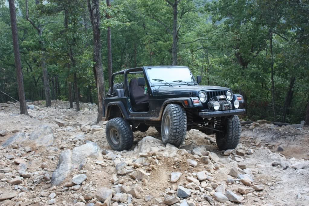 ai661.photobucket.com_albums_uu335_thjones3_Uwharrie_20sept_20third_IMG_2527small.jpg