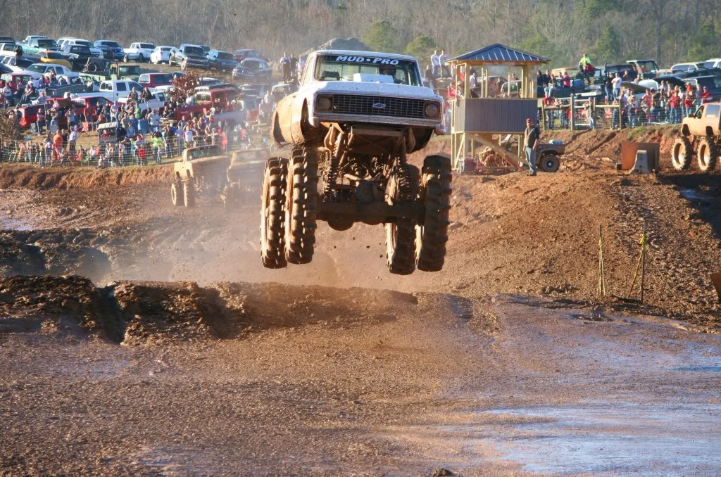 ai671.photobucket.com_albums_vv76_zukiscott_New_20Years_20Eve_20Ride_20at_20WGMP_WGMP298.jpg