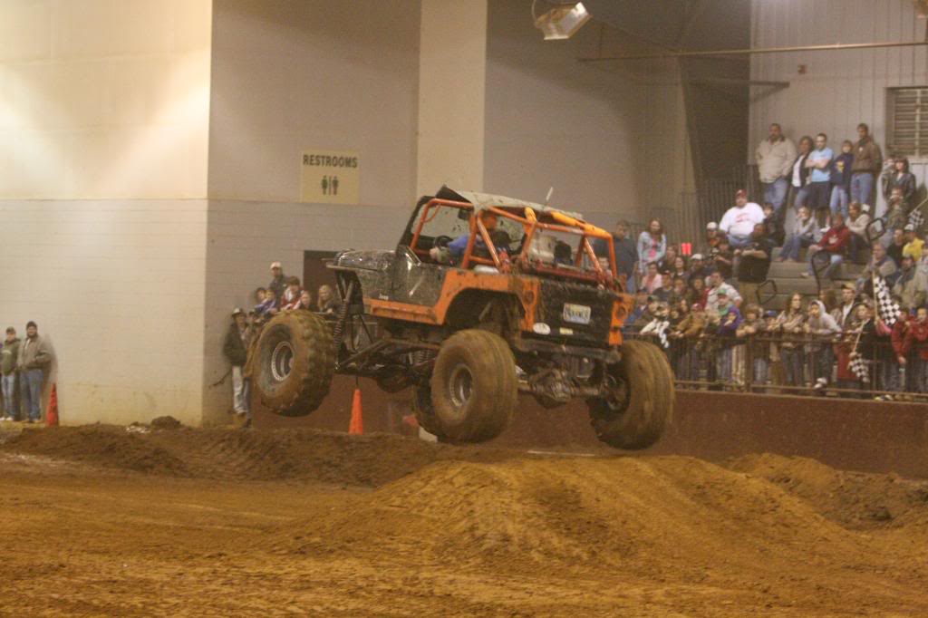 ai680.photobucket.com_albums_vv170_KXCRAWLER13_tufftruckjan9huntsville019.jpg