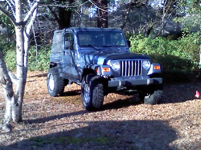 ai69.photobucket.com_albums_i78_jakemd98_Jeep_20Stuff_0207100830.jpg