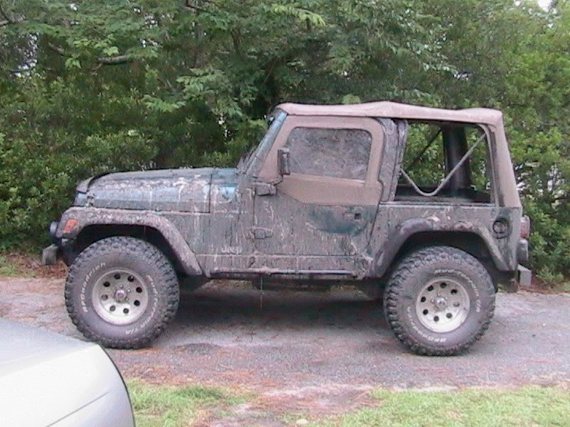 ai69.photobucket.com_albums_i78_jakemd98_Jeep_20Stuff_IMG_0356.jpg