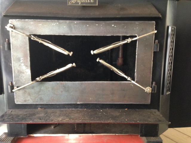ai7.photobucket.com_albums_y252_ponykilr_Woodstove_IMG_0436_zpsaeedbdc9.jpg
