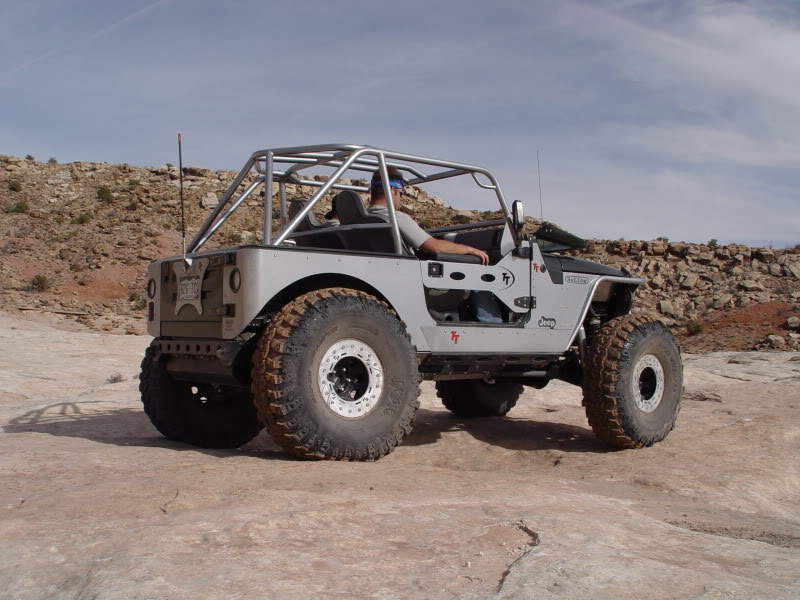 ai711.photobucket.com_albums_ww112_TnTCustoms_EJS_202010_Steven_20TJ_DSC00780.jpg