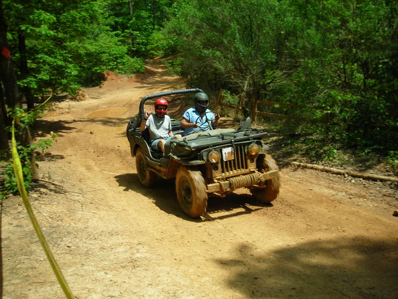ai73.photobucket.com_albums_i233_badog3_jeep_URE_URE_204X4_20CROSS_DSCN3327.jpg