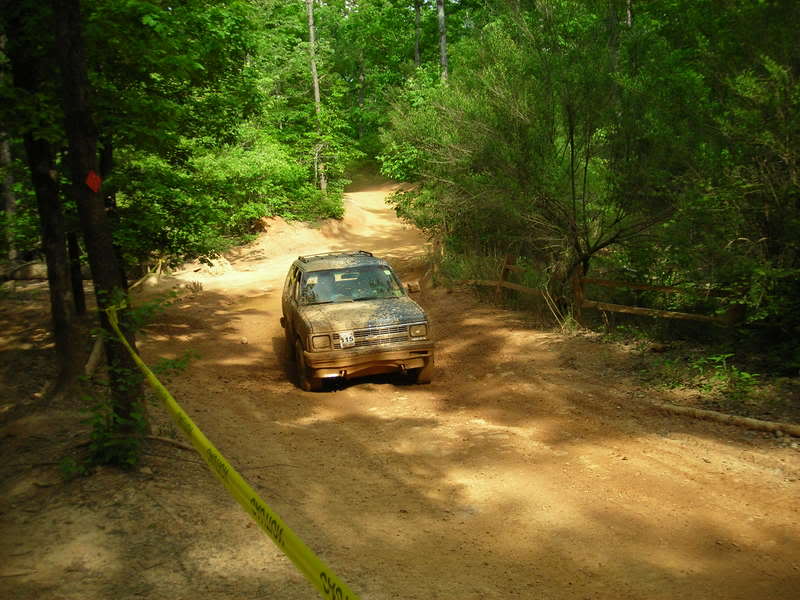 ai73.photobucket.com_albums_i233_badog3_jeep_URE_URE_204X4_20CROSS_DSCN3370.jpg