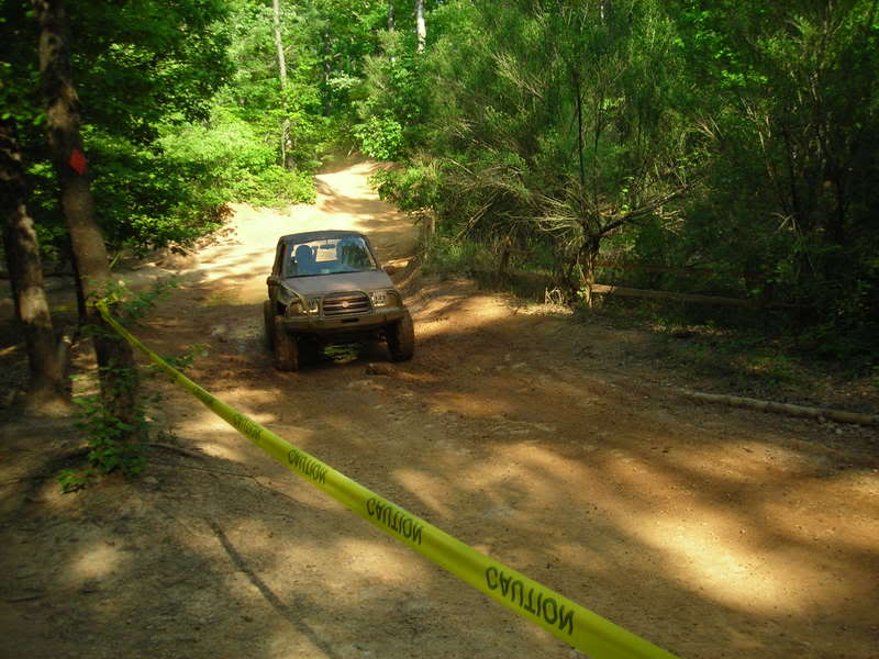 ai73.photobucket.com_albums_i233_badog3_jeep_URE_URE_204X4_20CROSS_DSCN3387.jpg
