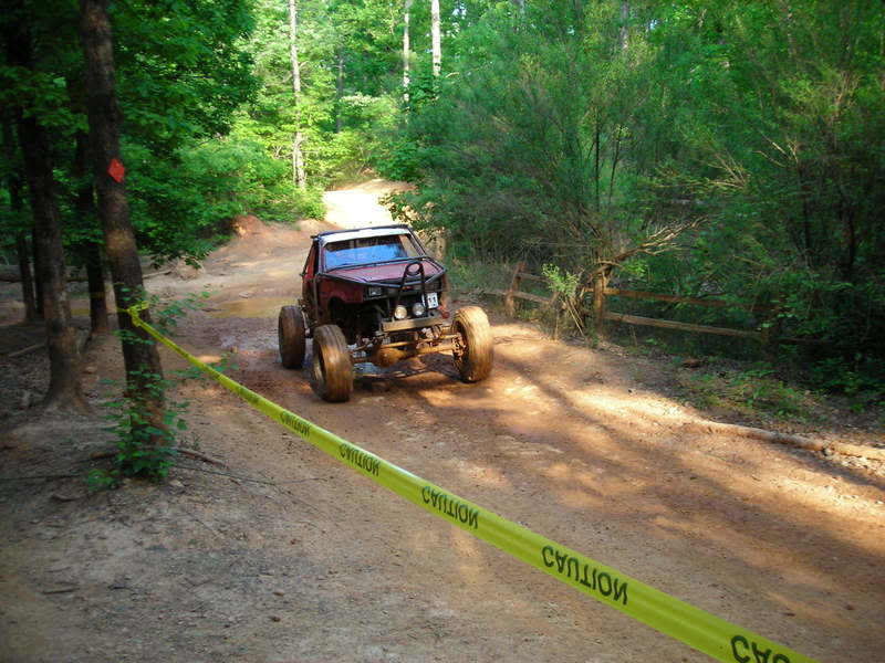 ai73.photobucket.com_albums_i233_badog3_jeep_URE_URE_204X4_20CROSS_DSCN3403.jpg