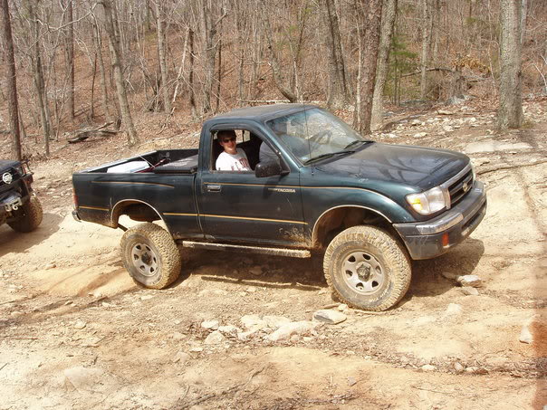 ai73.photobucket.com_albums_i237_tacoma87_oldure.jpg
