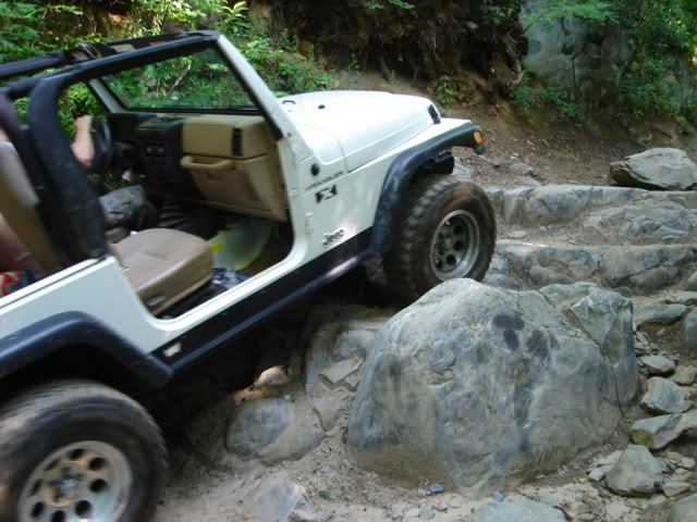 ai74.photobucket.com_albums_i269_neptco19_Tellico7_1_06_Tellico7_1009.jpg