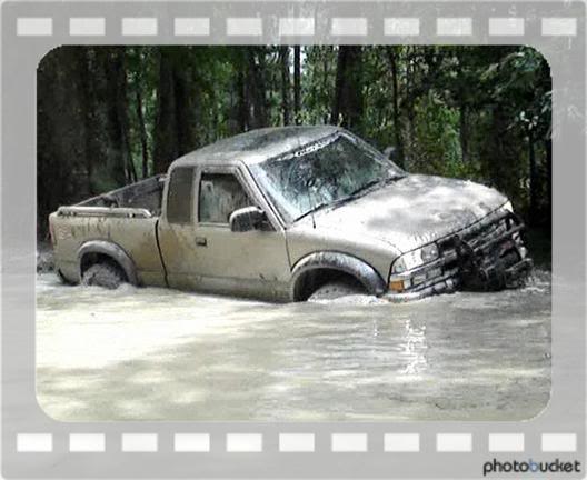 ai75.photobucket.com_albums_i303_CrustysZR_2_th_Mudholewar_0001.jpg