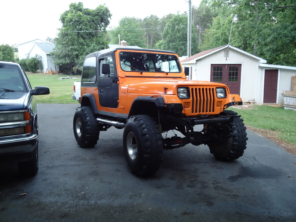 ai771.photobucket.com_albums_xx360_egcoupe16_chjeep001.jpg