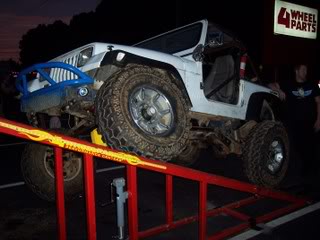 ai78.photobucket.com_albums_j81_highrollintj_4_20wheel_20parts_jeepstuff008.jpg