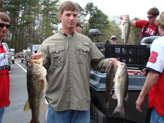 ai78.photobucket.com_albums_j81_highrollintj_fishing_fish4_13164.jpg