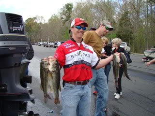 ai78.photobucket.com_albums_j81_highrollintj_fishing_fish4_13169.jpg