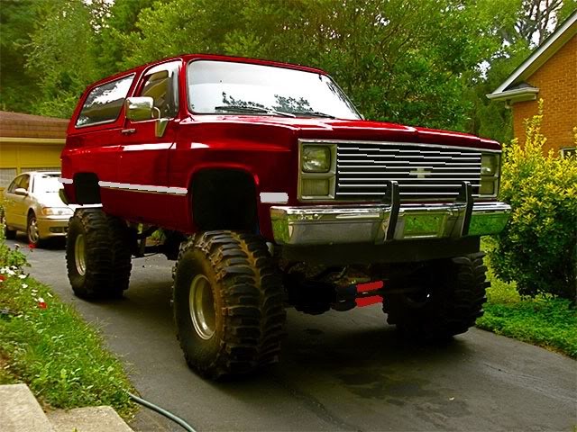 ai787.photobucket.com_albums_yy158_GCL06_redblazer.jpg