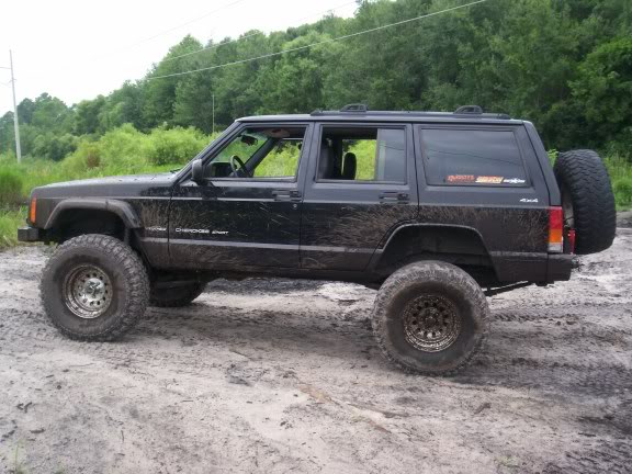 ai80.photobucket.com_albums_j194_XJ_Jeeper01_100_0593.jpg