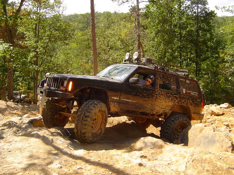 ai80.photobucket.com_albums_j194_XJ_Jeeper01_Uwharrie_209_2007_DSC02650.jpg