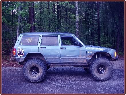 ai82.photobucket.com_albums_j244_chasesmum_DylanJeep10.jpg