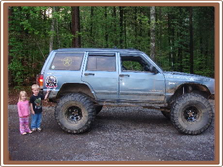 ai82.photobucket.com_albums_j244_chasesmum_DylanJeep7.jpg