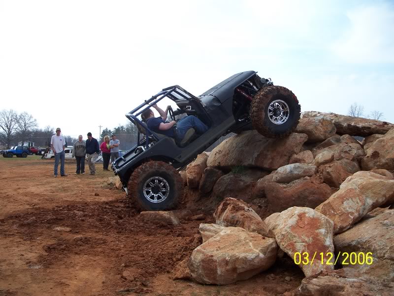 ai83.photobucket.com_albums_j282_gmanstone2_4wheelingpics086.jpg