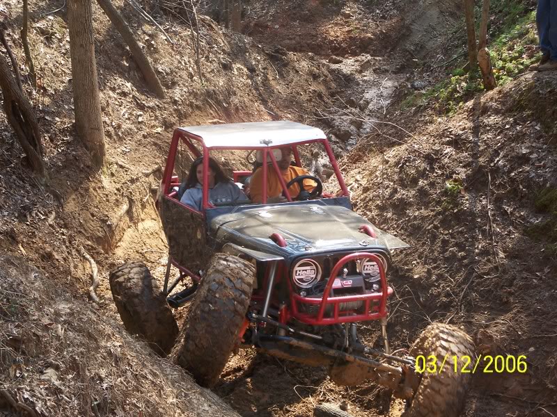 ai83.photobucket.com_albums_j282_gmanstone2_4wheelingpics105_1.jpg