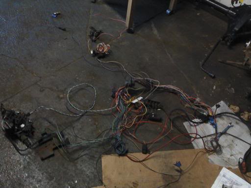 ai833.photobucket.com_albums_zz258_whitenoyez_downsized_0305111724.jpg