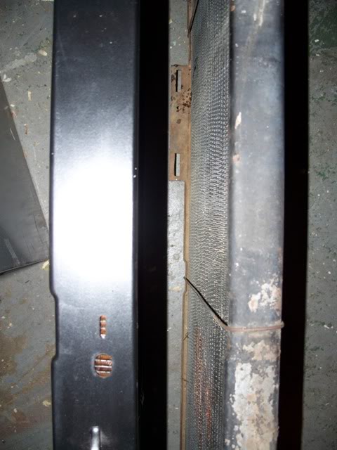 ai85.photobucket.com_albums_k51_hadfield4wd_My_20Jeep_Radiators.jpg