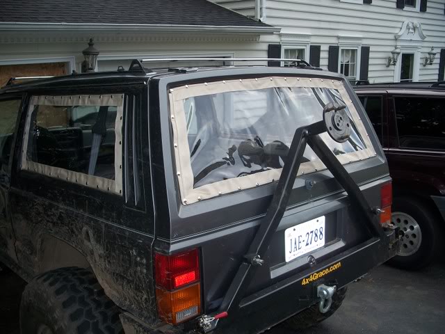 ai85.photobucket.com_albums_k51_hadfield4wd_My_20Jeep_sidecurtains3.jpg