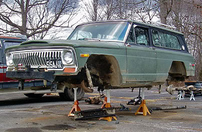 ai86.photobucket.com_albums_k105_visualinhalant_FSJ_20break_20and_20build_fsjbuildandbreak2_1.jpg