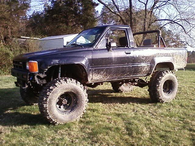 ai869.photobucket.com_albums_ab257_yotaoffroad27_topless.jpg