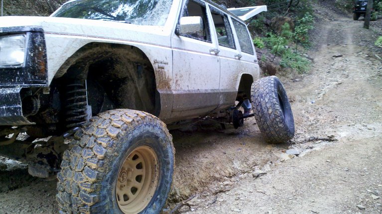 ai878.photobucket.com_albums_ab350_StuntmanAutoworks_91_20Cher6a8732b951050f6426e0f19f480ae577.jpg